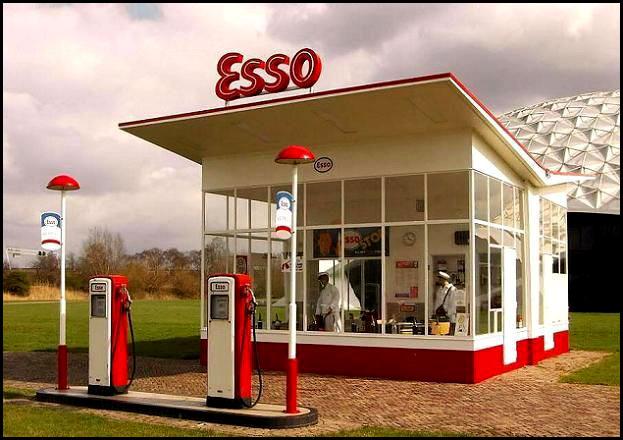 Esso pub 6