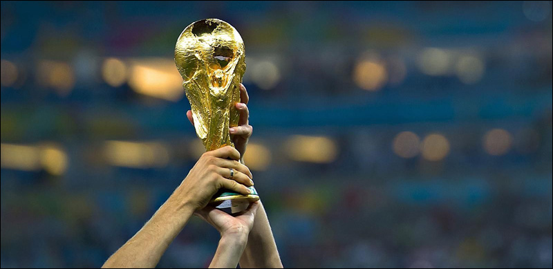 Soulever la coupe du monde