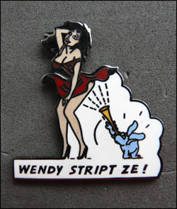 Wendy stript ze 2 250